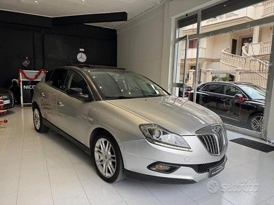 Usata Lancia Delta 120 CV (88 kW) 2009 Grigio Utilitaria
