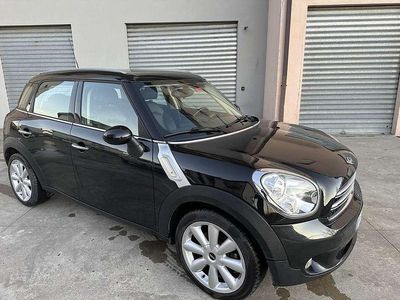 Usata Mini Cooper D Countryman Business 111 CV (81 kW) 2015 SUV