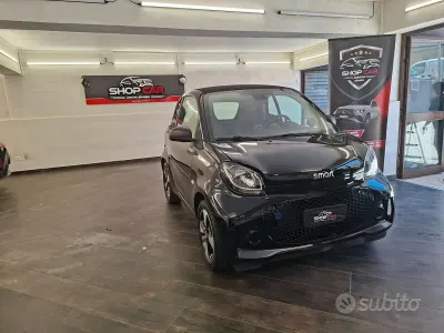 Usata Smart ForTwo Electric Drive Passion 41 kW (56 CV) 2021 Nero Berlina