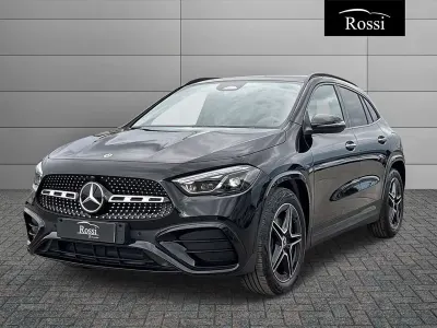 Nuova Mercedes GLA180 116 CV (85 kW) 2026 Nero cosmo SUV