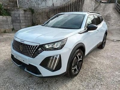 Usata Peugeot 2008 Allure 101 CV (74 kW) 2025 Bianco SUV