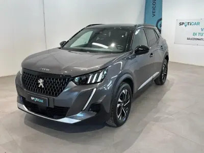 Usata Peugeot 2008 GT 131 CV (96 kW) 2023 Grigio SUV