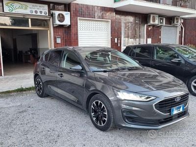 Usata Ford Focus 120 CV (88 kW) 2022 Grigio Berlina