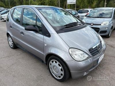 Usata Mercedes A170 90 CV (66 kW) 2000 Grigio Utilitaria