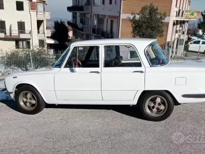 Usata Alfa Romeo Giulia Super 100 CV (73 kW) 1970 Bianco Berlina