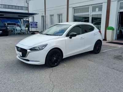 Usata Mazda 2 Homura-Line 75 CV (55 kW) 2023 Bianco Utilitaria