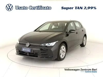 Gebraucht VW Golf VIII Life 116 PS (85 kW) 2025 Schwarz Limousine
