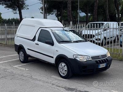Usata Fiat Strada 84 CV (61 kW) 2007 Bianco Pick-up