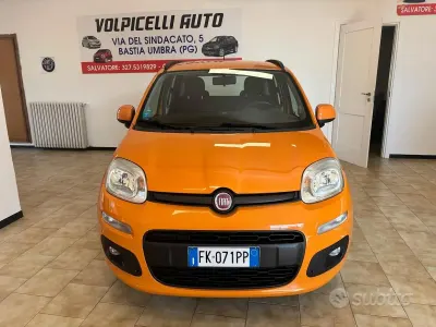 Usata Fiat Panda 69 CV (50 kW) 2017 Arancione Utilitaria