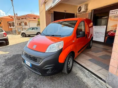 Usata Fiat Fiorino 80 CV (58 kW) 2022 Arancione Monovolume
