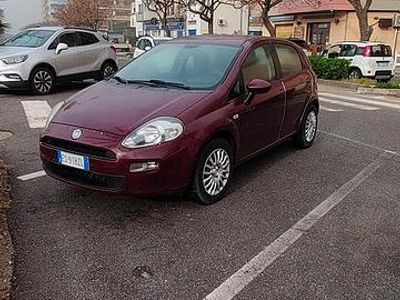 Usata Fiat Grande Punto 75 CV (55 kW) 2014 Rosso Utilitaria
