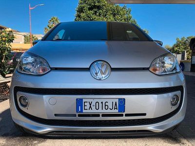 Usata VW up! high up! 74 CV (54 kW) 2014 Argento Utilitaria