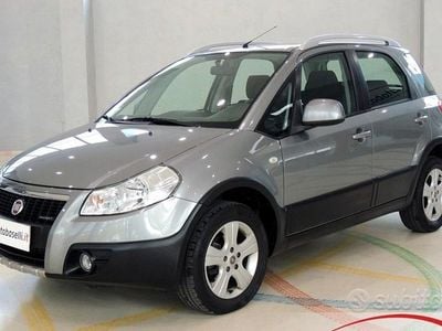 Usata Fiat Sedici Emotion 120 CV (88 kW) 2009 Grigio SUV
