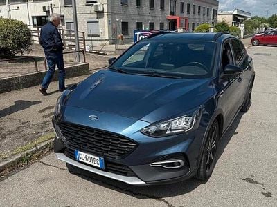 Usata Ford Focus Active 125 CV (91 kW) 2021 Blu Berlina