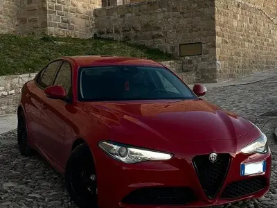 Usata Alfa Romeo Giulia 150 CV (110 kW) 2016 Berlina