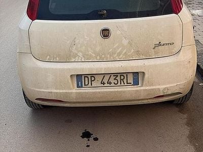Usata Fiat Grande Punto 75 CV (55 kW) 2009 Bianco Utilitaria