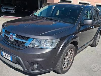Usata Fiat Freemont Black Code 170 CV (125 kW) 2014 Grigio SUV