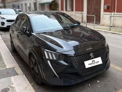 Usata Peugeot 208 GT-line 102 CV (75 kW) 2023 Nero Utilitaria