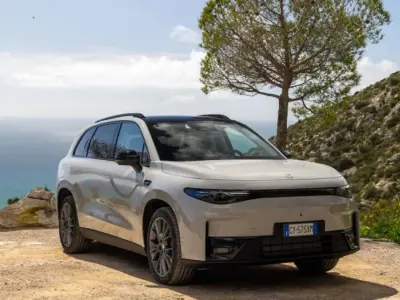 Nuova Leapmotor C10 215 CV (158 kW) 2026 Argento SUV