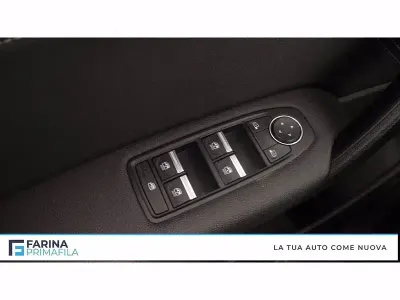 Usata Renault Captur Techno 90 CV (66 kW) 2023 Nero tetto bianco SUV