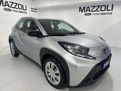 Grigio Usata 2024 Toyota Aygo X Active SUV | 15.900 € (Buon prezzo)