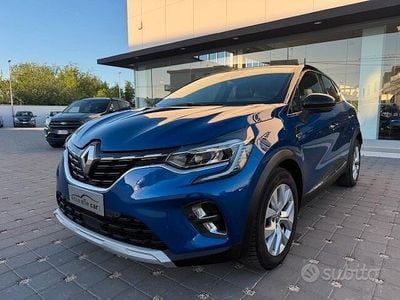 Usata Renault Captur Intens 95 CV (69 kW) 2021 Blu SUV