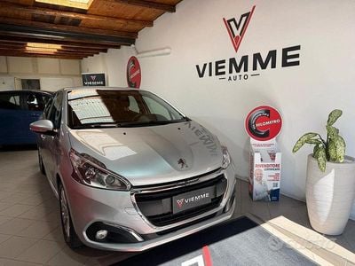 Usata Peugeot 208 Allure 81 CV (59 kW) 2018 Grigio Utilitaria