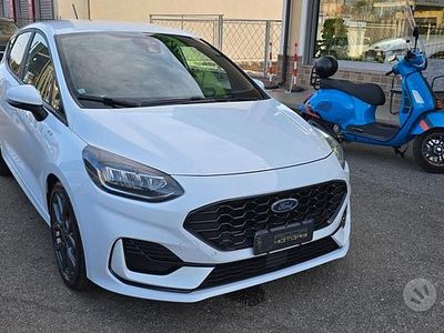 Usata Ford Fiesta ST 125 CV (91 kW) 2022 Bianco Utilitaria