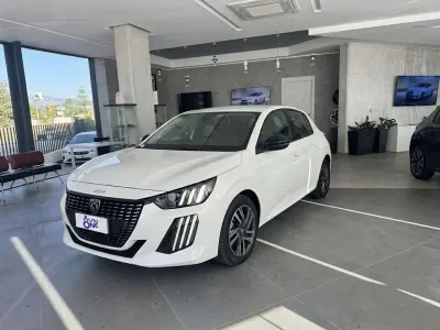 Usata Peugeot 208 Style 101 CV (74 kW) 2025 Vari colori Utilitaria