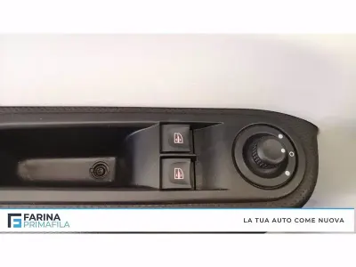 Usata Renault Twingo Equilibre 60 kW (82 CV) 2022 Azzurro Utilitaria