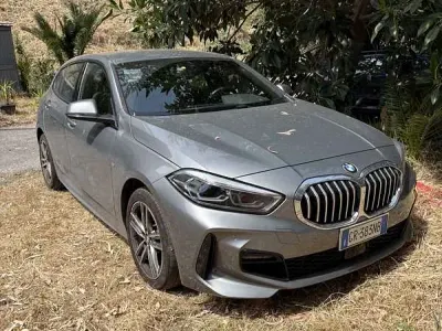 Usata BMW 118 M Sport 150 CV (110 kW) 2023 Grigio Utilitaria