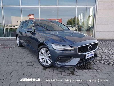 Usata Volvo V60 Business Edition 150 CV (110 kW) 2019 Blu/azzurro Station wagon