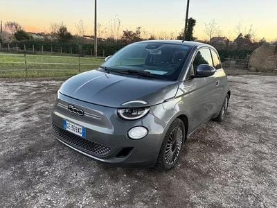 Usado Fiat 500e 42 kW (58 CV) 2021 Gris Berlina