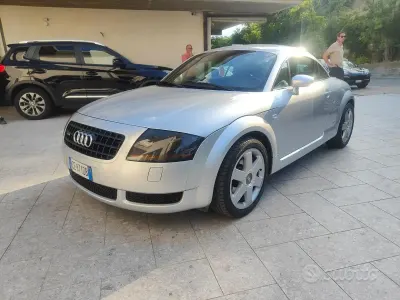 Usata Audi TT 179 CV (131 kW) 2000 Grigio Coupé