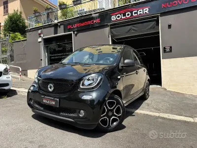Usata Smart ForFour Superpassion 90 CV (66 kW) 2018 Nero Utilitaria