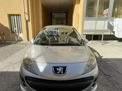 Usata Peugeot 207 68 CV (50 kW) 2006 Grigio Berlina