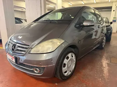 Usata Mercedes A160 Executive 95 CV (69 kW) 2010 Grigio Coupé
