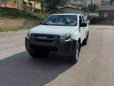 Usata Isuzu D-Max 163 CV (119 kW) 2019 Bianco SUV