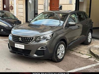 Usata Peugeot 3008 S 130 CV (95 kW) 2019 Grigio SUV