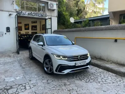 Gebraucht VW Tiguan R-line 150 PS (110 kW) 2023 Weiß SUV