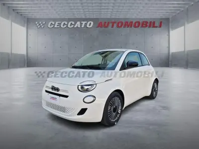 Nuova Fiat 500 Icon 65 CV (47 kW) 2026 Bianco Berlina