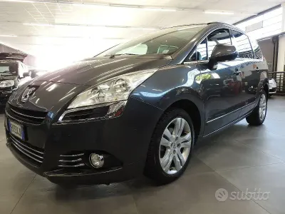 Usata Peugeot 5008 Allure 111 CV (81 kW) 2012 Monovolume