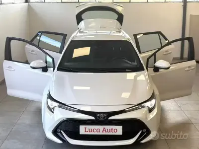 Usata Toyota Corolla 98 CV (72 kW) 2021 Bianco Station wagon