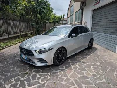 Usata Mercedes A250 Premium 224 CV (164 kW) 2018 Grigio Berlina