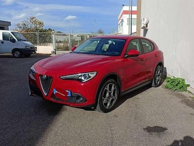Usata Alfa Romeo Stelvio Super 209 CV (153 kW) 2018 Rosso SUV