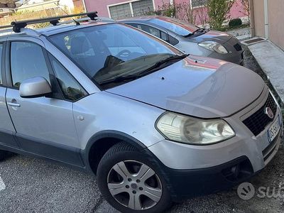 Usata Fiat Sedici 120 CV (88 kW) 2008 SUV