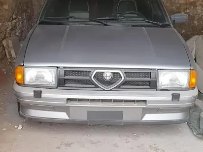 Usata Alfa Romeo 33 Quadrifoglio Verde 105 CV (77 kW) 1984 Grigio Berlina
