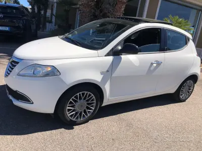 Usata Lancia Ypsilon S 95 CV (69 kW) 2012 Bianco Utilitaria