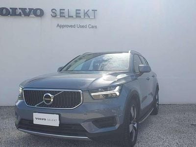 Usata Volvo XC40 Momentum 129 CV (94 kW) 2022 Grigio SUV
