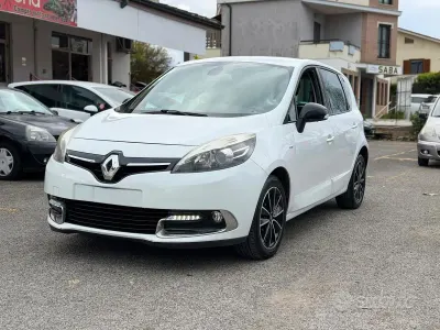 Usata Renault Scénic III 131 CV (96 kW) 2013 Bianco Monovolume